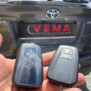 Duplicato chiave con telecomando Toyota C-HR